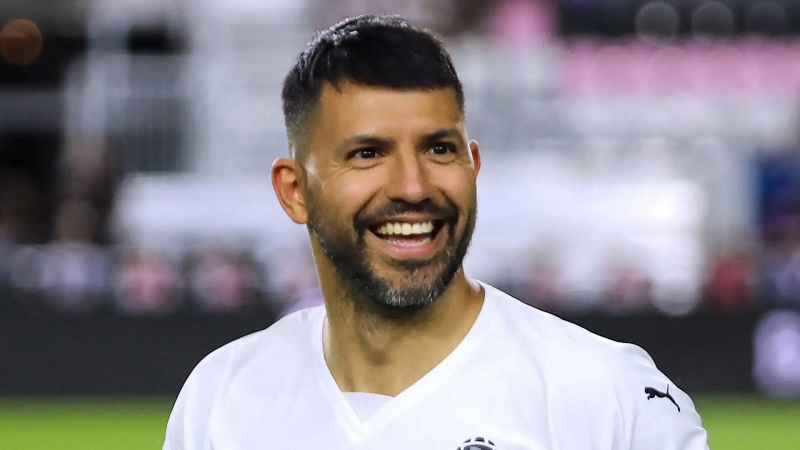 Sergio Aguero nổi bật với 180 bàn thắng tại Ngoại hạng Anh